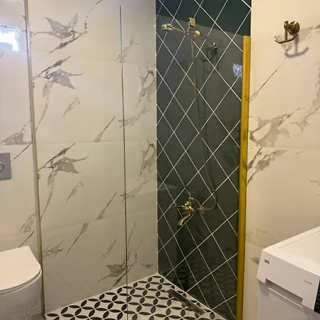 Aden Suits Apartmán Fethiye